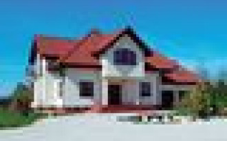 Przestronny na dużą działkę