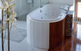 Wanna z hydromasażem służy tylko do hydromasażu!