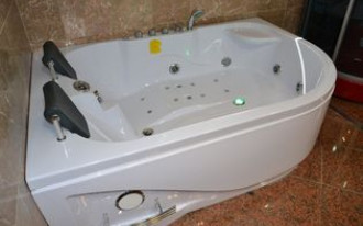 Wanna z hydromasażem za 2000 złotych
