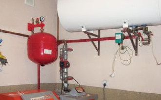 Kocioł z podajnikiem ślimakowym