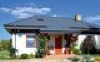 Parterowy z antresolą