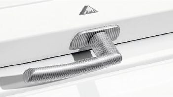 Ekskluzywna klamka z optyką &quot;stali szlachetnej&quot;