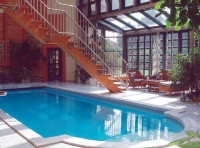 Basen w ogrodzie zimowym