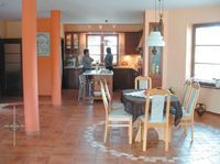 Kuchnia połączona z jadalnią