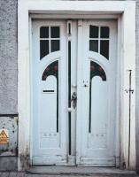 Drzwi jednego z domów w Reszlu