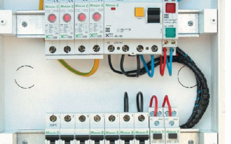 W co warto dodatkowo wyposażyć rozdzielnicę?