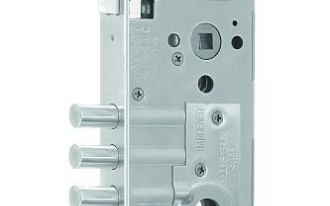 Czy zamek antywłamaniowy trudno fachowo zamontować?