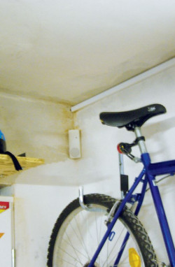 Czujka ruchu w garażu