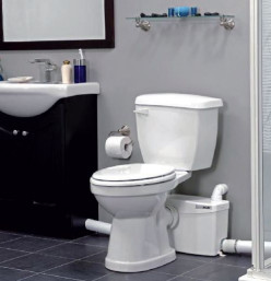 Urządzenie rozdrabniająco-przepompowujące może stać za miską ustępową