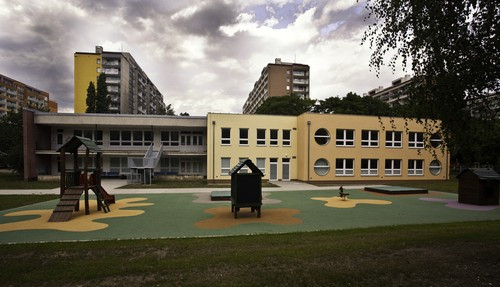 Dwie nowe sale dla 50 dzieci na bazie konstrukcji modułowych wykonała wiosną tego roku w praskiej dzielnicy 10 firma UNICO MODULAR a.s. z Vizovic.