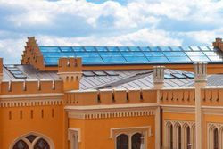 Okna Roto na Dworcu we Wrocławiu