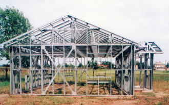 Zastanawiam się nad budową domu w technologii szkieletu stalowego