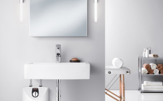 Czy podgrzewacz elektryczny do montażu nad zlewem można montować pod nim?