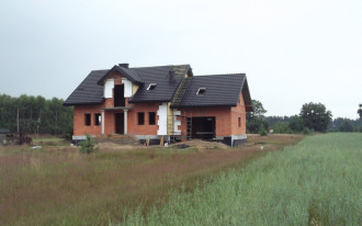 Czy muszę zgłaszać zamiar niwelacji nierówności na działce?