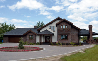 340 m2 za 700 000 zł