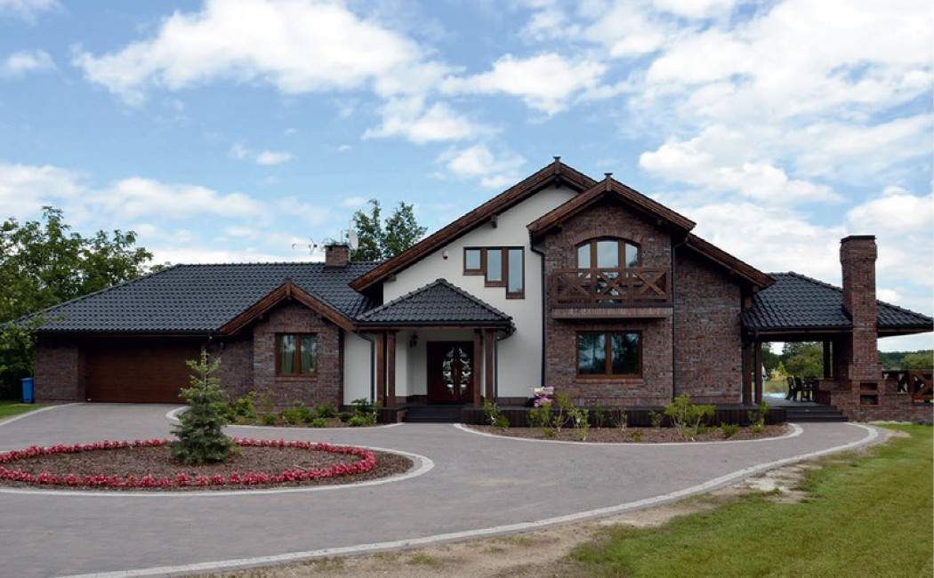 340 m2 za 700 000 zł