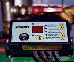 Elektroniczny regulator temperatury instalacji c.o.
