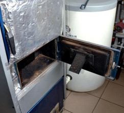 Patent jednego z internautów – płaskownik dospawany na drzwiczkach kotła