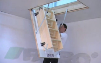 Montaż schodów strychowych Fakro LWK