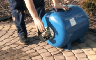 Jak podłączyć pompę głębinową?