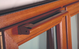 Czy istnieje obowiązek stosowania nawiewników okiennych?