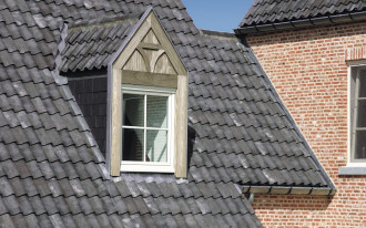 Esówka Sinus w ofercie ceramicznych dachówek Wienerberger