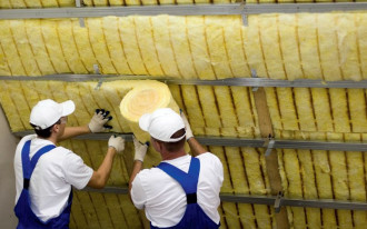 Instalacja elektryczna a drewniana więźba