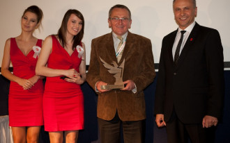 FAKRO nagrodzone tytułem Orła Polskiej Stolarki 2012