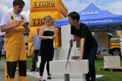 Konkurencja cięcia bloczów Ytong na czas