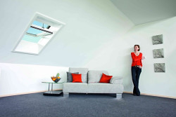 Obrotowe okno dachowe Designo R6