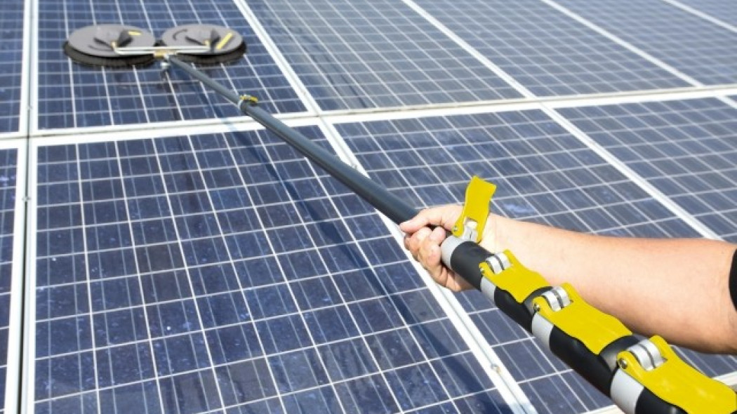 Nowość Kärcher! System szczotek do czyszczenia paneli słonecznych iSolar