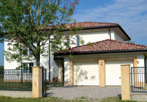 Prawie pasywny z pełnym piętrem