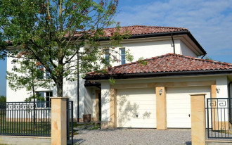 Prawie pasywny z pełnym piętrem