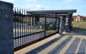 Ogrodzenie z betonu - reprezentacyjne i trwałe