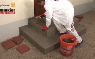 Montaż okładzin klinkierowych na schodach