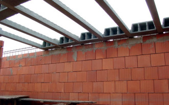 Jakie są zalety stropów gęstożebrowych?