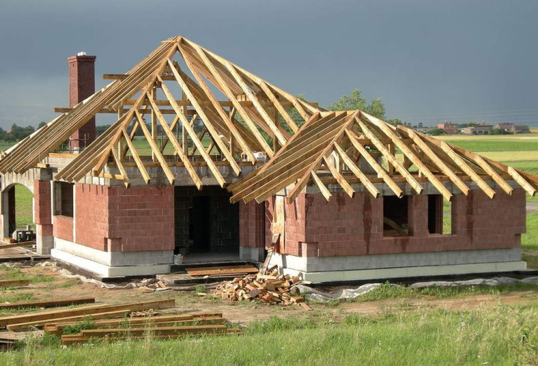 Konstrukcje dachu, pokrycia, orynnowanie