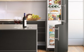 Chłodziarko-zamrażarka Liebherr z wykończeniem BlackSteel