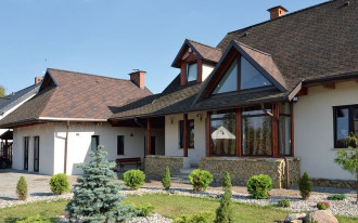 Dom murowany zamiast stodoły z bali