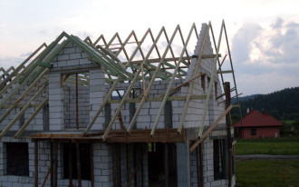 Wymóg uzyskiwania pozwolenia na budowę zniesiony!