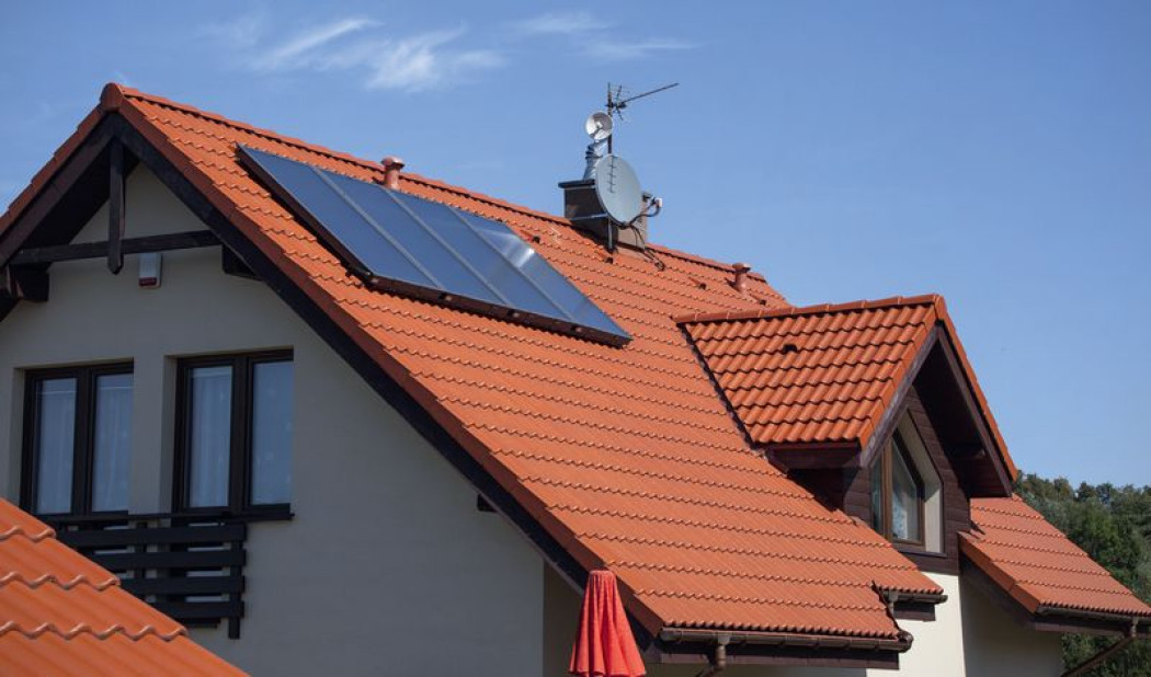 Montaż instalacji solarnej