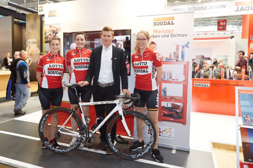 Największe emocje przy stoisku Soudal wzbudziła jednak obecność lidera drużyny kolarzy Lotto Soudal, André Greipela