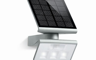 Zewnętrzna lampa LED z czujnikiem Steinel XSolar