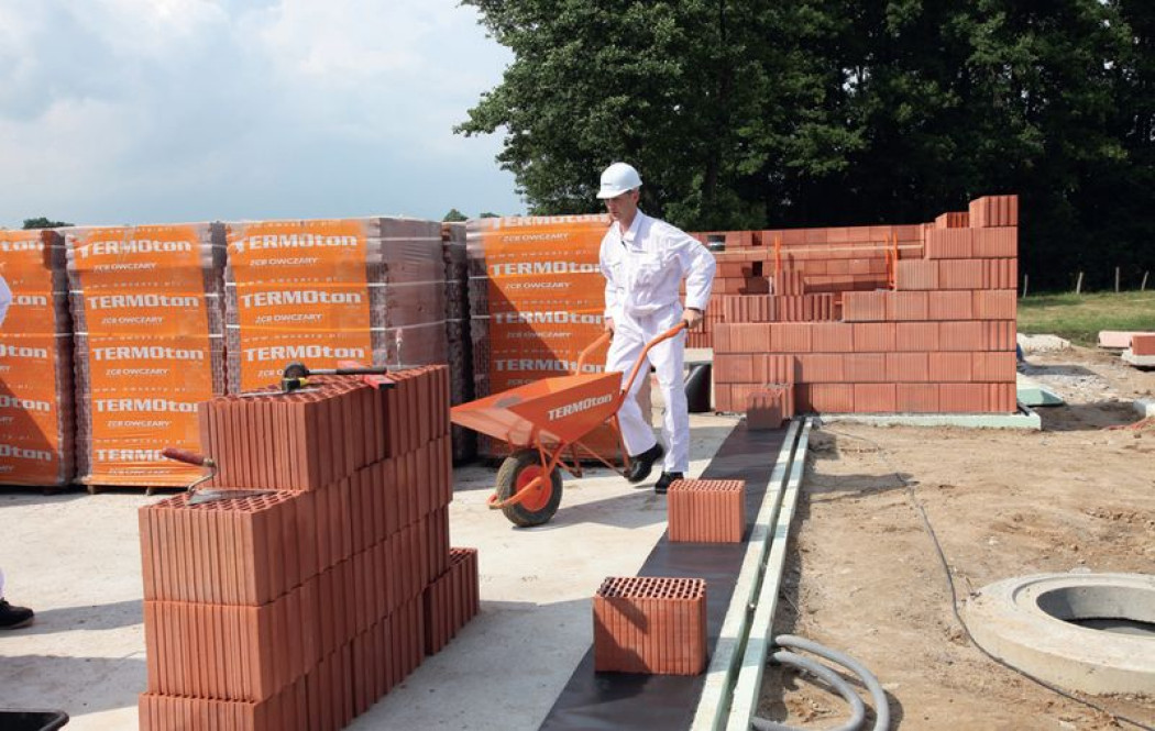 Dom energooszczędny - mocne, trwałe i ciepłe przegrody