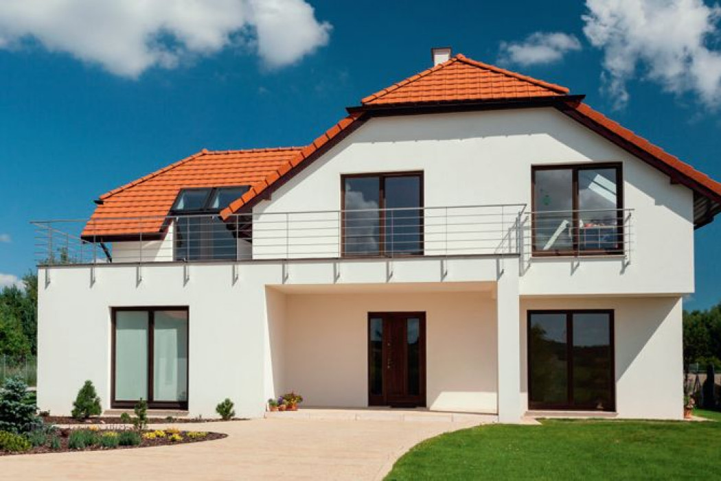 Okna na świat, drzwi do domu