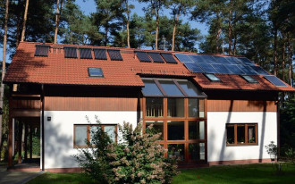 Dom z drewnianego prefabrykatu