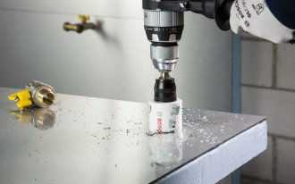 Bimetalowe piły otwornice o długości 60 mm marki Bosch