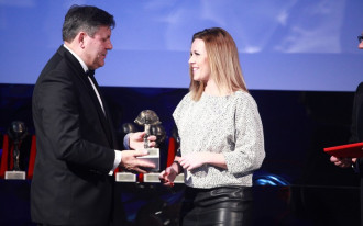 Oknoplast otrzymał dwie statuetki WIKTORIA!