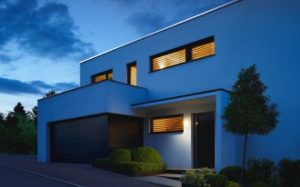 Steinel XLED slim: nowe zewnętrzne lampy z czujnikiem ruchu oraz zmierzchu