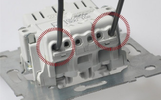 Jakie łączniki wybrać, aby uniknąć problemów z montażem osprzętu?